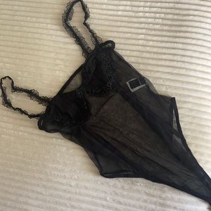 MESH LACE BODYSUIT